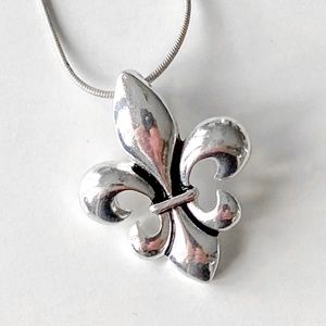 Silver Fleur-de-Lis Necklace
